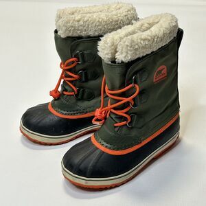Sorel Yoot Pac NY1879 347 Waterproof Winter Boots Youth Kids Size 4 EU 35 GREEN